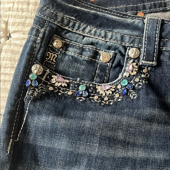 Women's Miss Me Blue Jeans - Picture 2 of 11